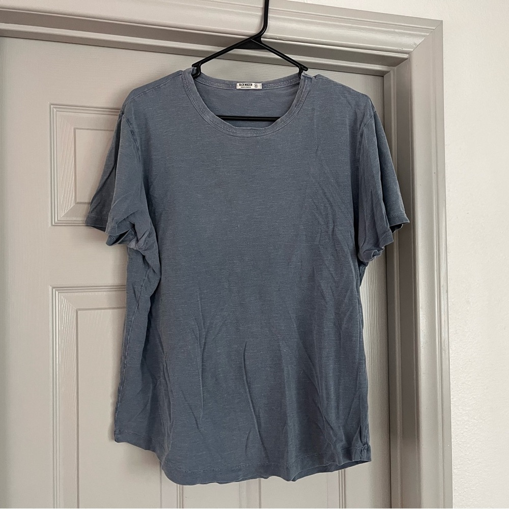 Buck Mason - Pima or slub curved hem men’s t shirt medium